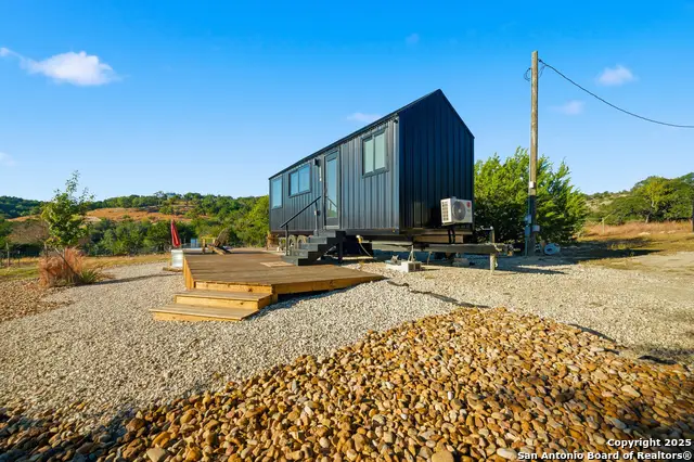 309 Walnut, Fredericksburg, TX 78624 - Image #2