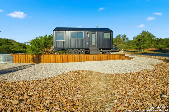 309 Walnut, Fredericksburg, TX 78624 - Image #3