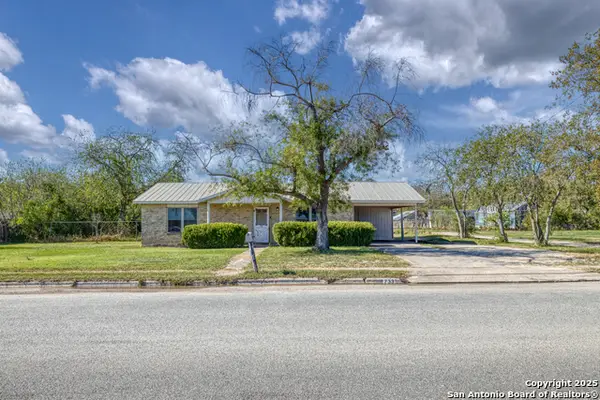 733 N Camp, Uvalde, TX 78801