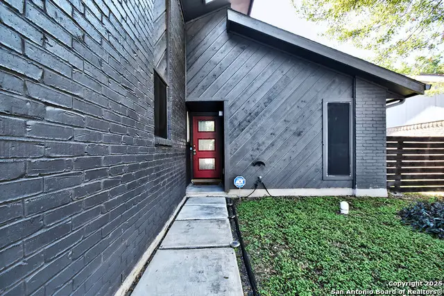 937 Sundance, New Braunfels, TX 78130 - Image #3