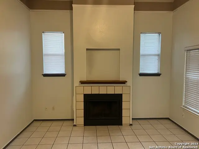 10130 Sandyglen, San Antonio, TX 78240 - Image #3