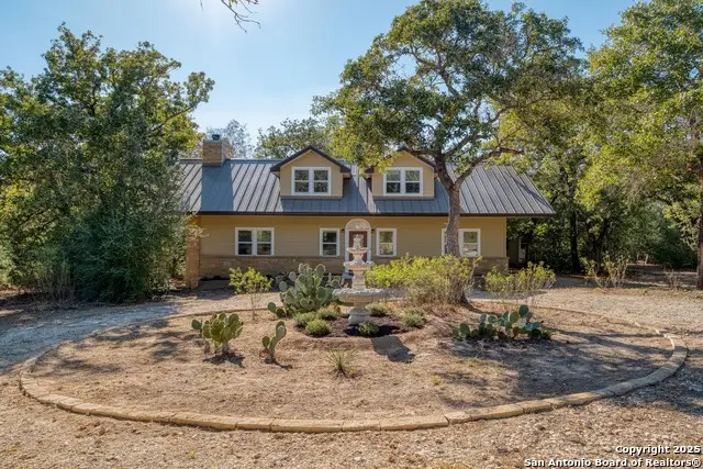 123 Bowie, Luling, TX 78648 - #2