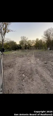 5612 Monterey St, San Antonio, TX 78237 - Image #2