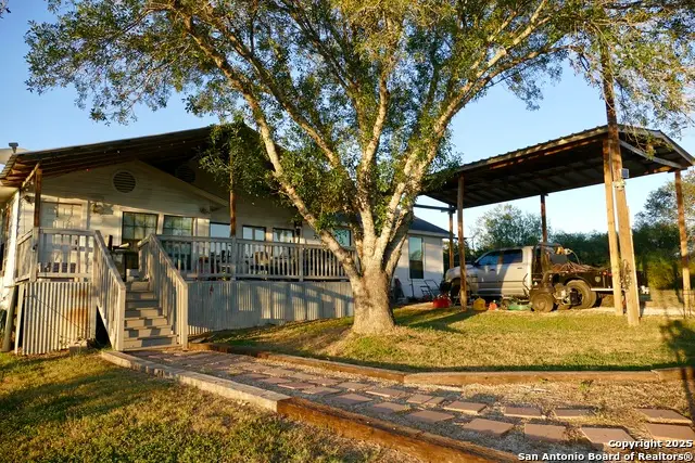 543 County Road 5781, Castroville, TX 78009 - Image #2