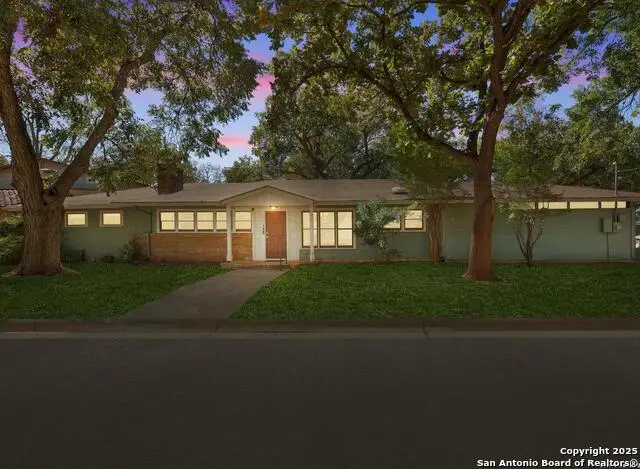 985 Allen Avenue, New Braunfels, TX 78130 - Image #1