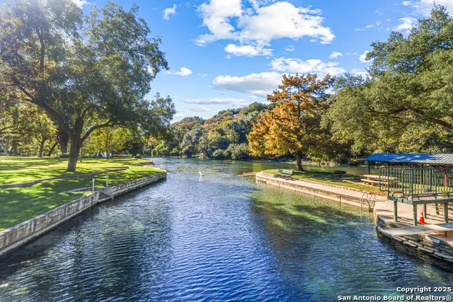 985 Allen Avenue, New Braunfels, TX 78130 - Image #2