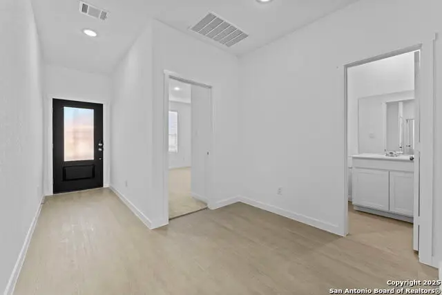 740 Horsetail Ln, New Braunfels, TX 78130 - Image #3