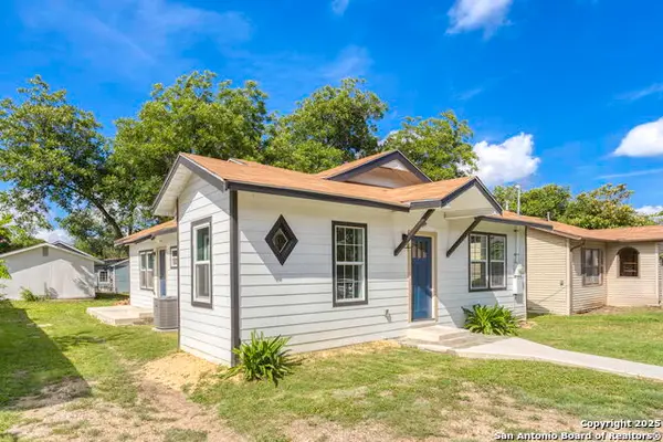 206 E Lambert, San Antonio, TX 78204
