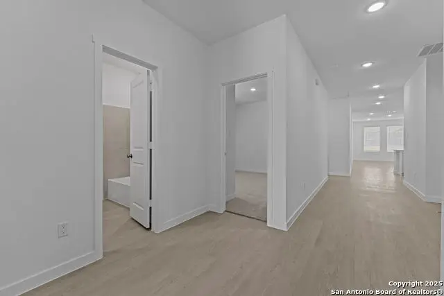 1233 Twisted Creek, New Braunfels, TX 78130 - Image #2