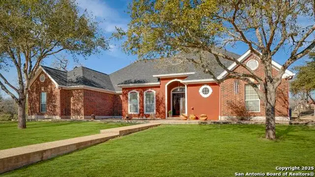 1007 Bluebonnet Ln, Adkins, TX 78101 - Image #2