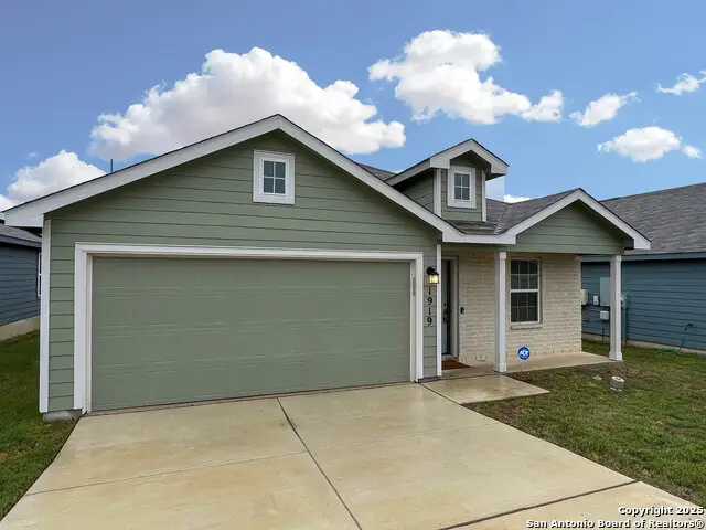 1919 Fieldfare, New Braunfels, TX 78130 - Image #1