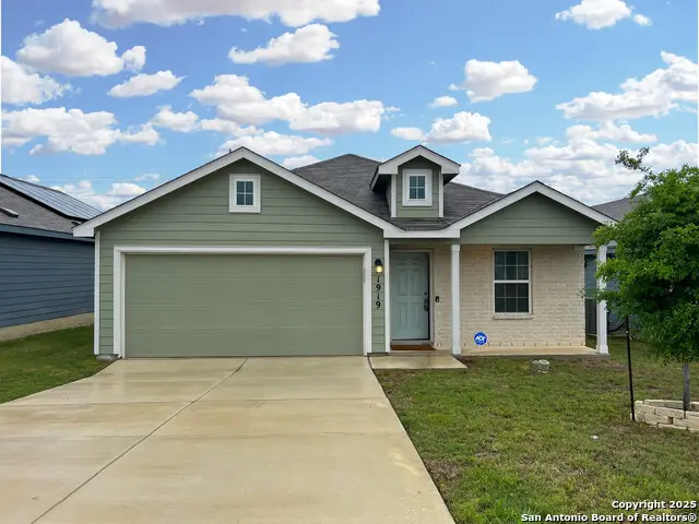 1919 Fieldfare, New Braunfels, TX 78130 - Image #2