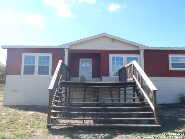 2189 Hickory Forrest Dr, Seguin, TX 78155 - Image #2