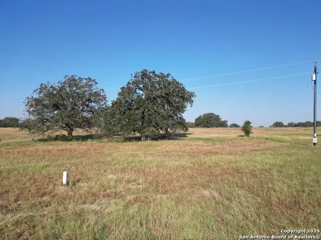 439 Arrow, Luling, TX 78648 - #1