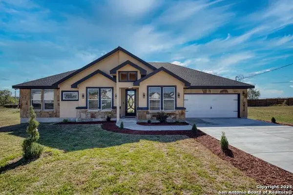 165 Flor Del Sol, San Antonio, TX 78264