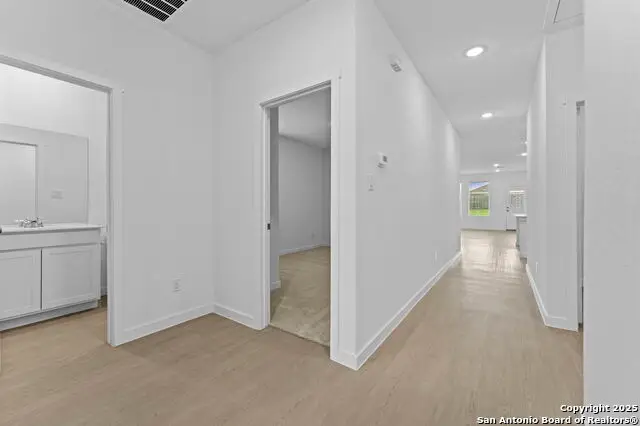 1205 Twisted Creek, New Braunfels, TX 78130 - Image #2