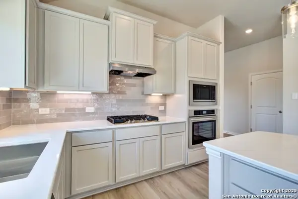 13518 Valjean Avenue, San Antonio, TX 78253