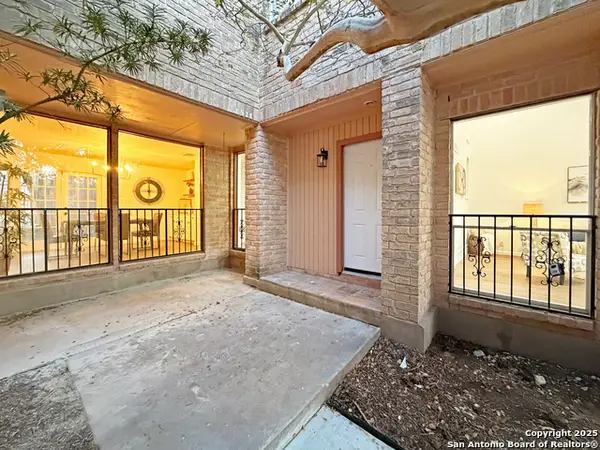 8938 Willmon Way, Windcrest, TX 78239