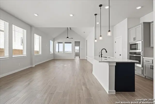 1322 Red Fox, New Braunfels, TX 78132 - Image #3