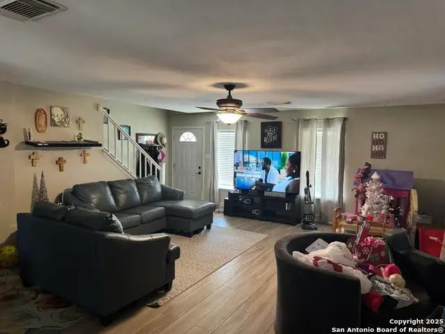 10107 Cedarvale Drive, San Antonio, TX 78245 - Image #3