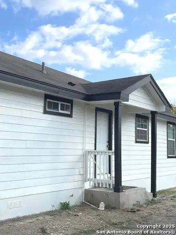 121 Esma, San Antonio, TX 78223 - Image #2