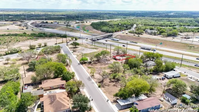 437 Esma St, San Antonio, TX 78223 - Image #3