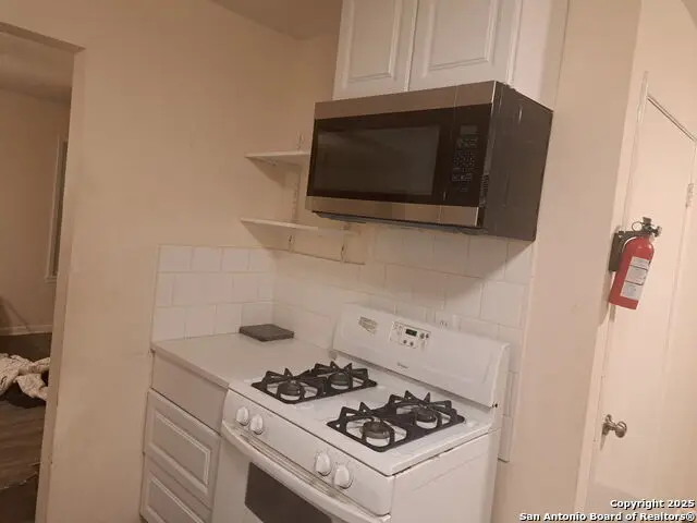 5502 Wales, San Antonio, TX 78223 - Image #2