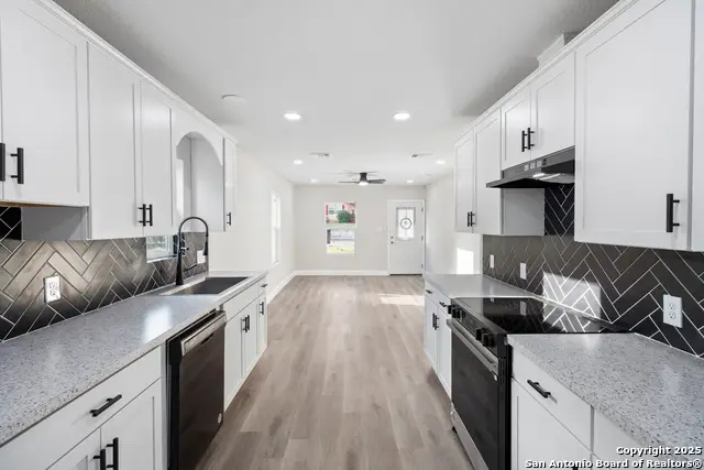 2210 Crockett, San Antonio, TX 78202 - Image #3