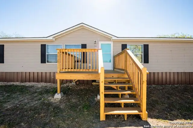 1320 Ruhmann St, Kenedy, TX 78119 - Image #1