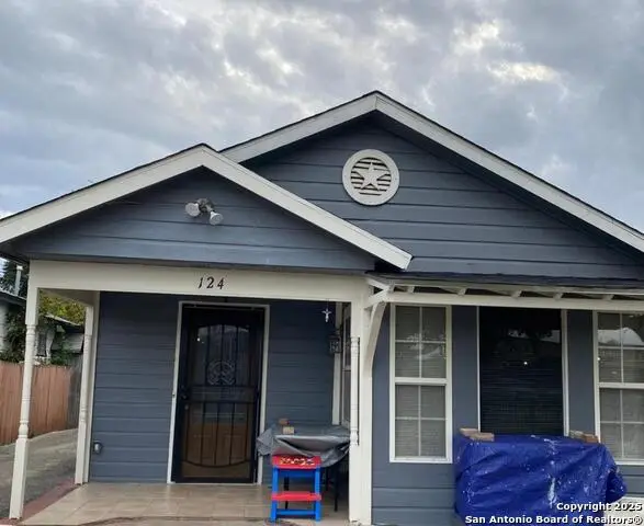 124 Mitchell St, San Antonio, TX 78210