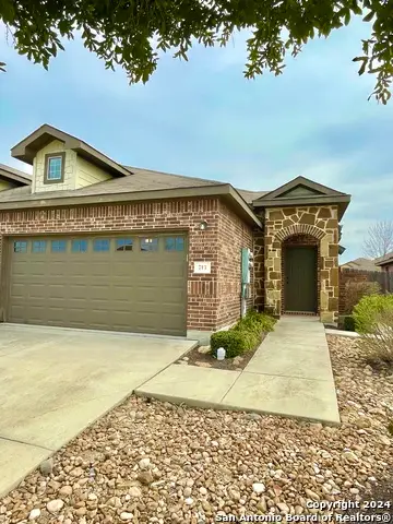 713/717 Creekside Cir, New Braunfels, TX 78130 - Image #1