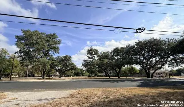 407 Frey St, Boerne, TX 78006 - Image #3