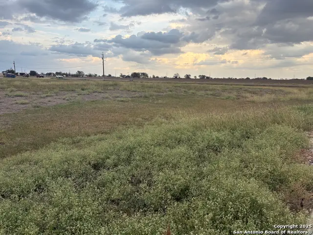 105 Double Creek, Seguin, TX 78155 - Image #2