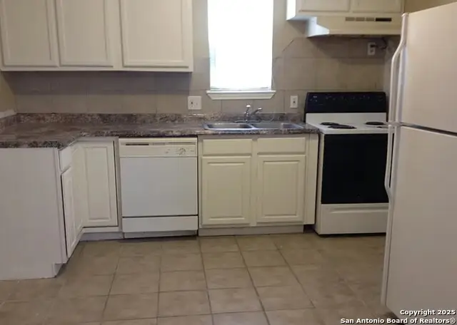 7658 Oak Chase, San Antonio, TX 78239 - Image #2