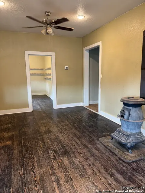 407 N Fort St, Brackettville, TX 78832 - Image #3