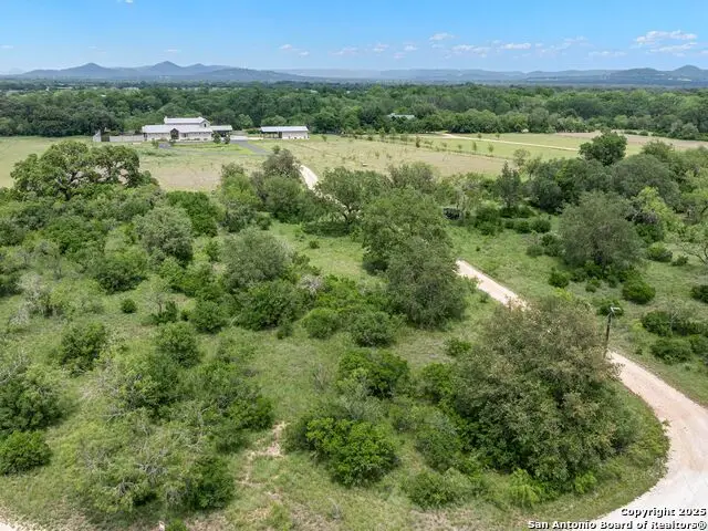 497 Cypress Falls, Utopia, TX 78884 - Image #2