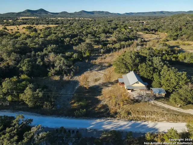 255 Thunder Creek, Utopia, TX 78884 - Image #3