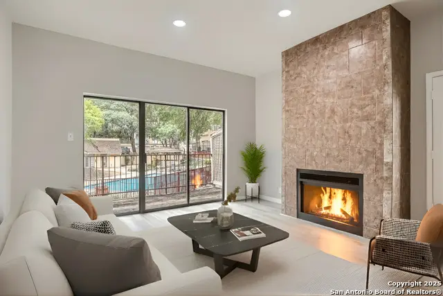 8642 Fredericksburg #703, San Antonio, TX 78240 - Image #3