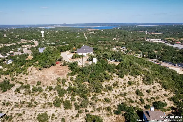 354 Ledgeview Drive, Canyon Lake, TX 78133