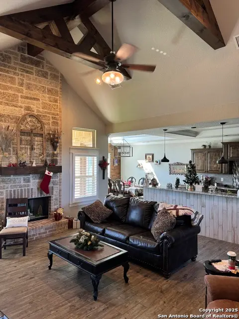 465 Double Gate, Castroville, TX 78009 - Image #2