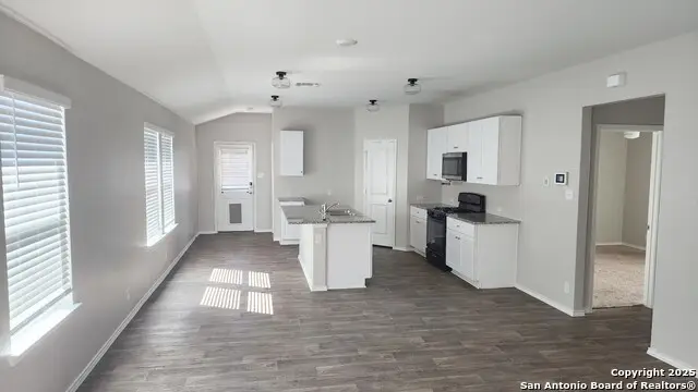 4051 Fort Palmer Blv, Converse, TX 78109 - Image #3