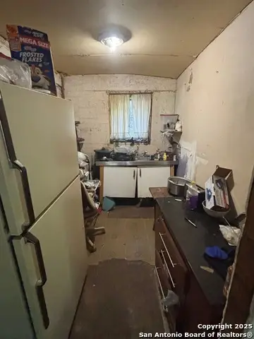 1715 San Patricio, San Antonio, TX 78207 - Image #3