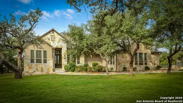 982 Belle Oaks, Bulverde, TX 78163