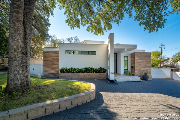 100 Canterbury Hill, Terrell Hills, TX 78209