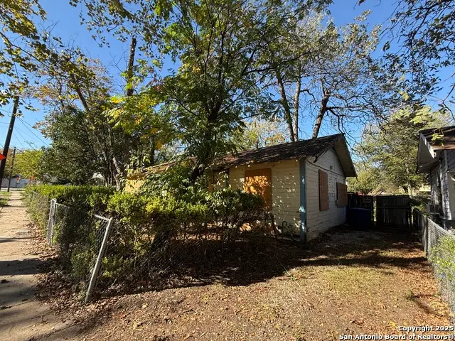 1033 Saldana, San Antonio, TX 78225 - Image #2