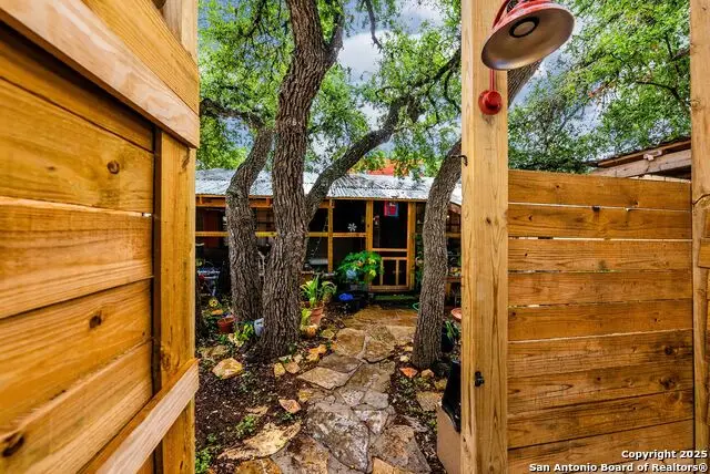 335 Flatrock, Canyon Lake, TX 78133 - Image #1