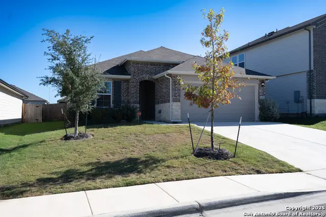 556 Chaco Loop, Seguin, TX 78155 - Image #2