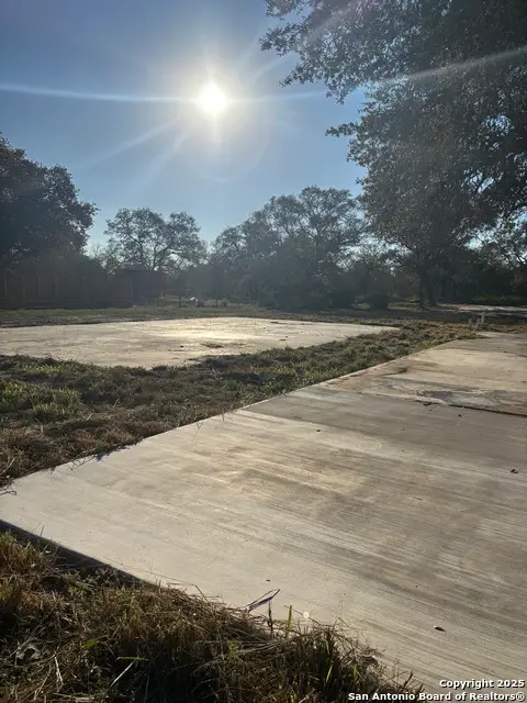 299 Praise Dr, Poteet, TX 78065 - Image #2