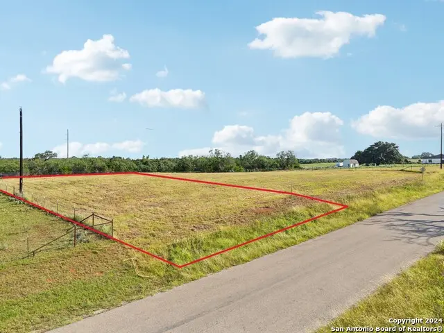 573 County Road 405, Floresville, TX 78114 - Image #2