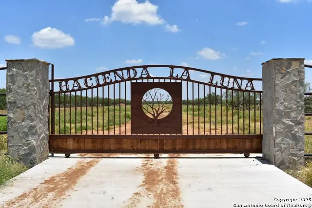 000 Jefferies Road, Laredo, TX 78045 - Image #1